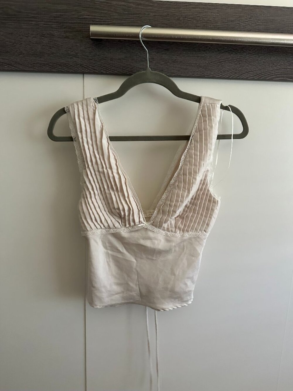 NIA Celia Satin Top Beige Champagne Size Small – Minor Lace Tear